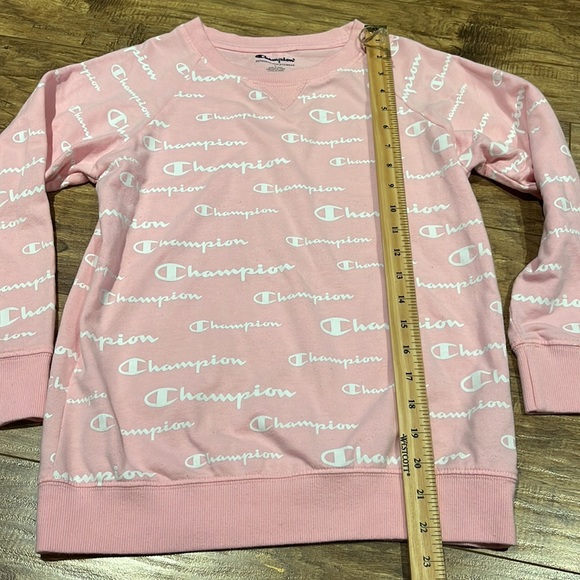 Champion pink and white crew neck sweater - Picture 3 of 9
